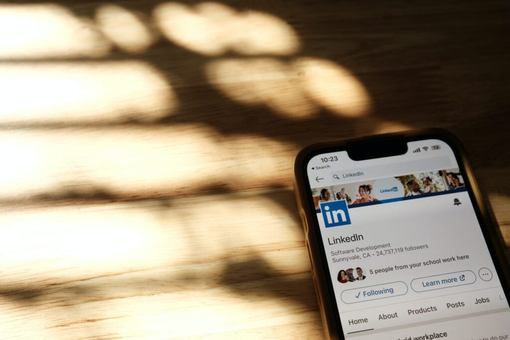 Comment trouver un numéro de téléphone sur LinkedIn